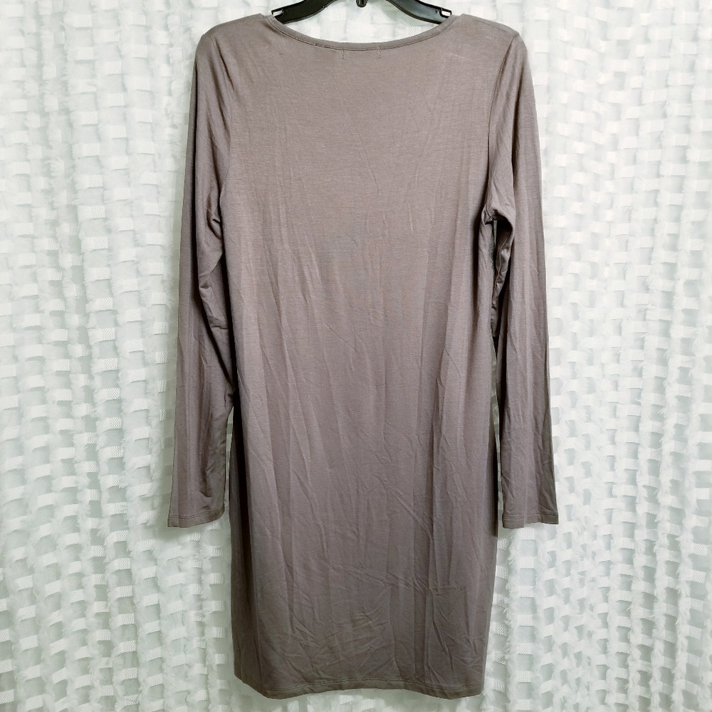 PRESS 💋 Gray & Silver sequin stripes sheath dress - Picture 2 of 8